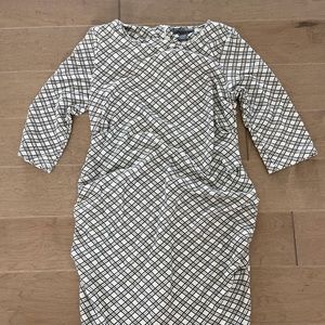 a pea in the pod knee length ruched dress